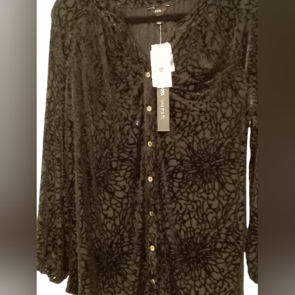 Intro. - NWT Black Velvet Burnout, Button Up, Long Sleeve Elastic Cuffs, Stretch - Picture 11 of 15